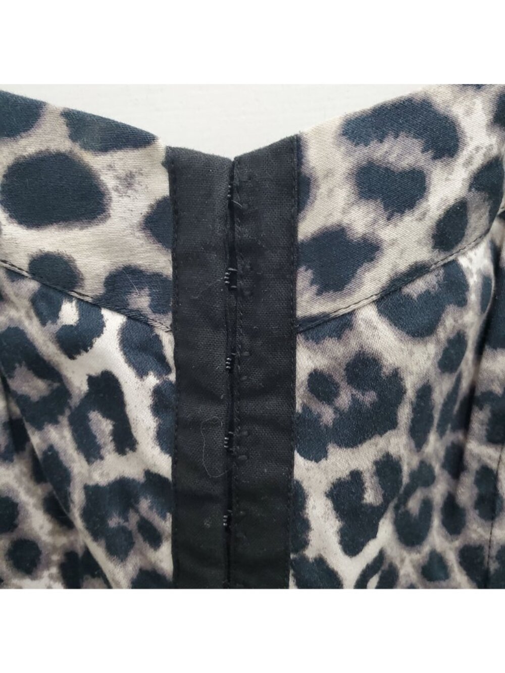 Express Women's Y2K Gray Leopard Smocked Back Hook & Eye Bustier Corset Top Sz S - Picture 2 of 8